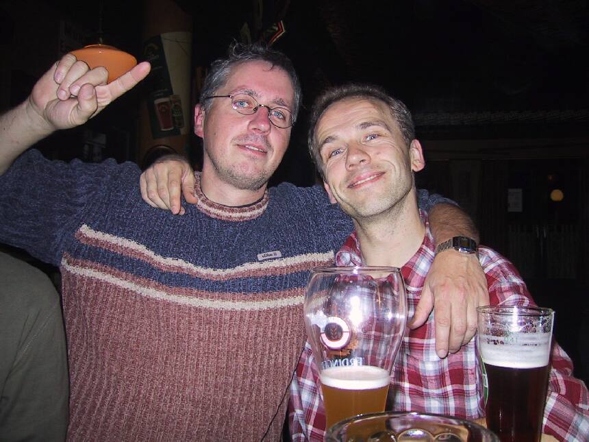 100-0032_IMG
