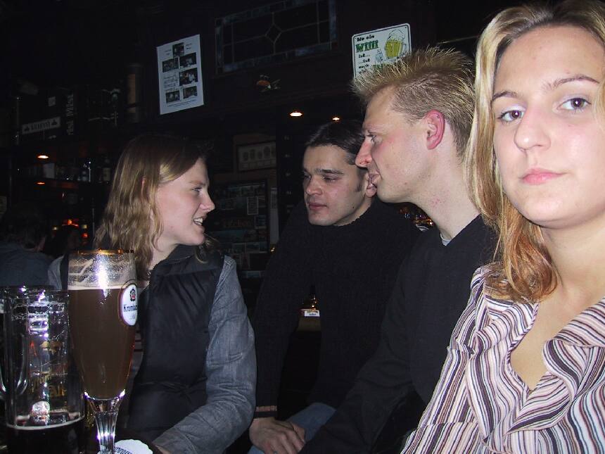 100-0033_IMG02